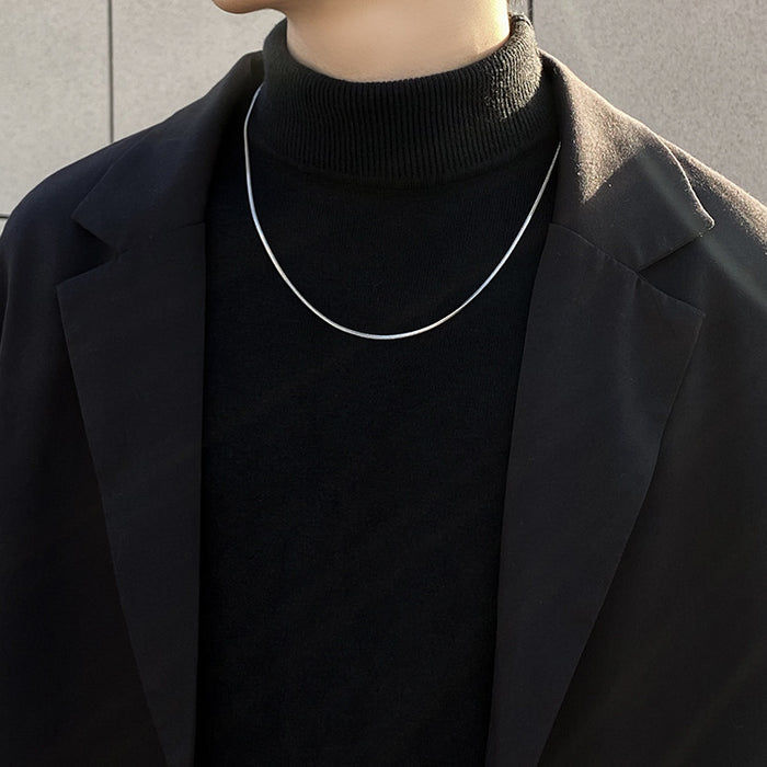 Wholesale Accessories: Snake bone chain necklace, niche trendy brand, thin men's unisex, versatile titanium steel neck, men's collarbone, sweater chain