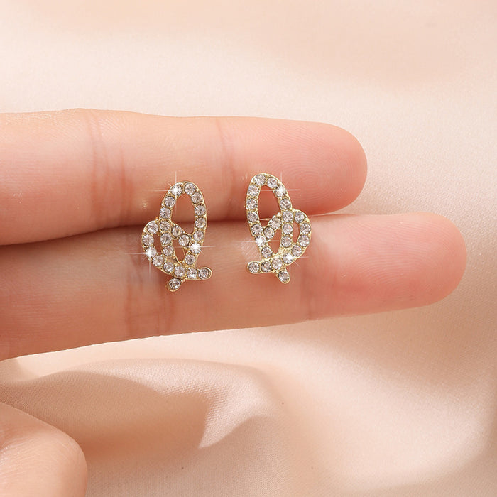 Wholesale Love earrings for women, small and exquisite earrings, gentle and versatile temperament, peach heart earrings, simple and full of diamonds, heart-shaped earrings for women