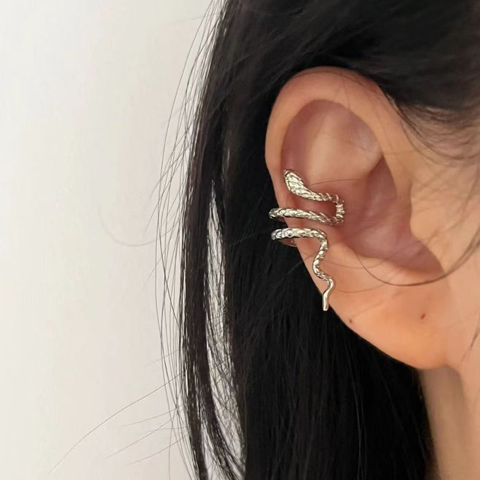 Wholesale Snake earrings three-dimensional curved small snake ear buckle personalized ear clip