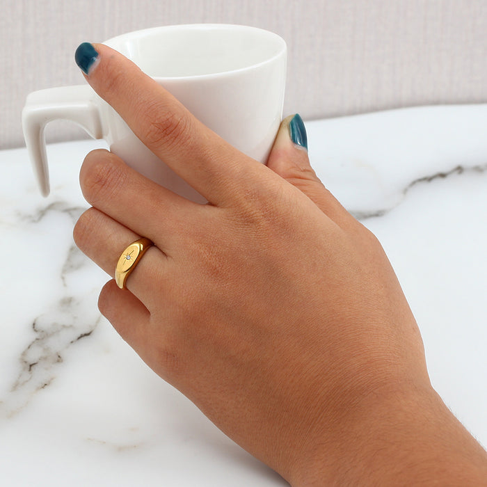 Wholesale Gold-Plated Stainless Steel Oval Four-Pointed Star Ring