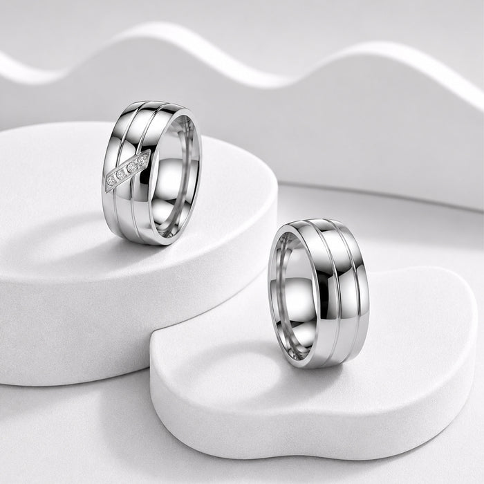 Wholesale Gold Stainless Steel Couple Ring with Diamond Inlay Fashion Jewelry Accessory