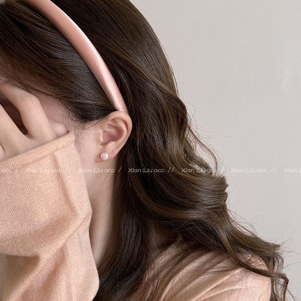 Wholesale Versatile satin headband for outings, high-end and fashionable pressed hair accessory