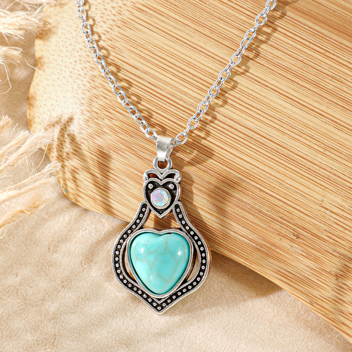 Wholesale Bohemian Love Heart Pendant Necklace Vintage Ethnic Style Fashion Accessory MOQ≥2