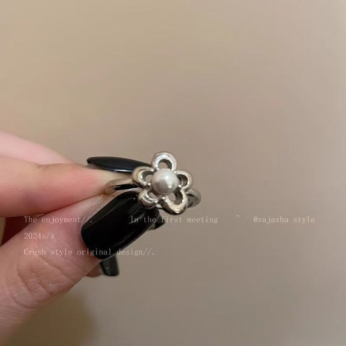 Wholesale Flower opening ring, female sweet retro temperament, index finger ring, high-end and versatile, niche ring