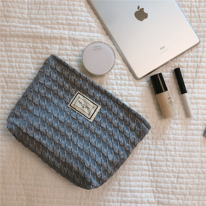 Wholesale Large capacity high-end makeup bag, simple storage bag