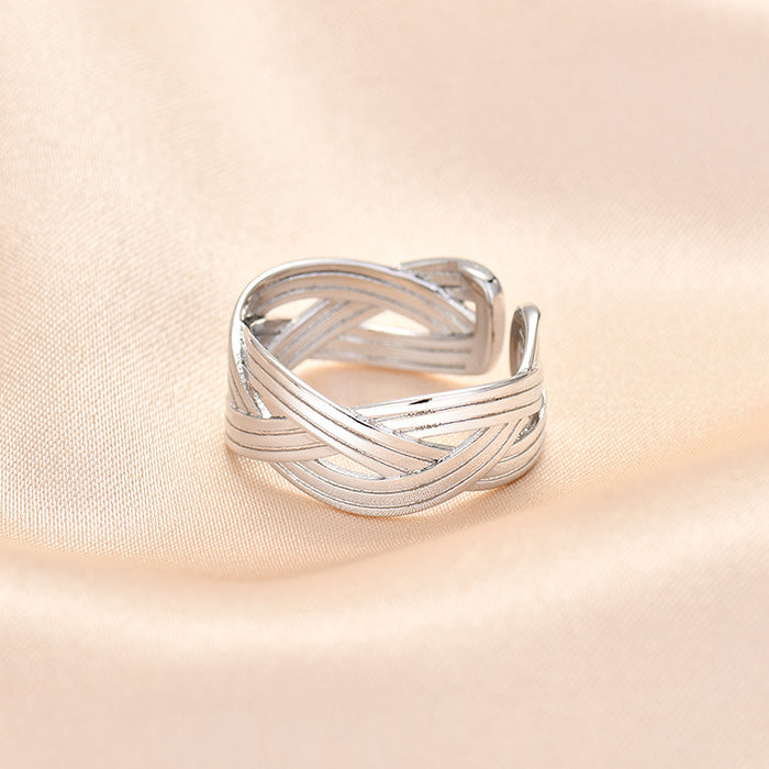 Wholesale Small and exquisite open-end ring, fashionable and personalized retro ring