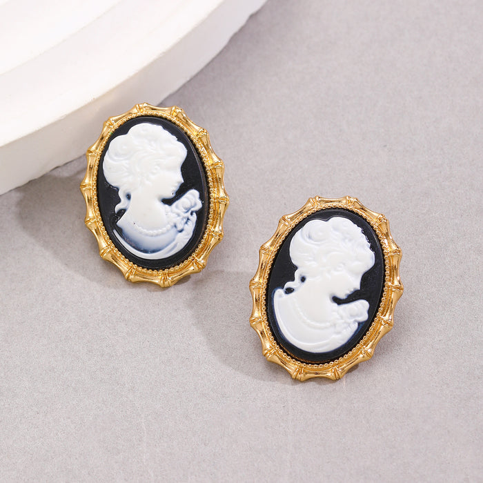 Wholesale Black and White Skull Queen Tooth Earrings Retro Palace Style Old Portrait Mayo Women' s Hanging