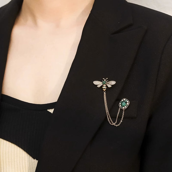 Wholesale Bee Tassel Brooch Women' s High-end Exquisite Suit Elegant
