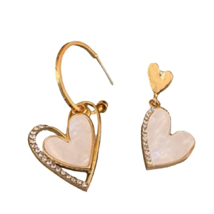 Wholesale Silver needle studded diamond asymmetrical heart-shaped earrings, light luxury and versatile earrings