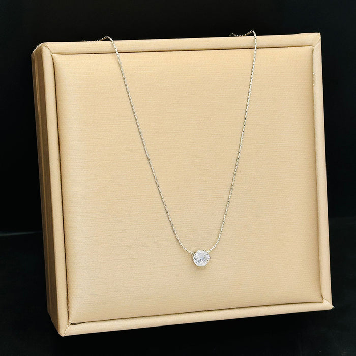 Wholesale Gold high-end pendant necklace, collarbone chain, niche light luxury accessory