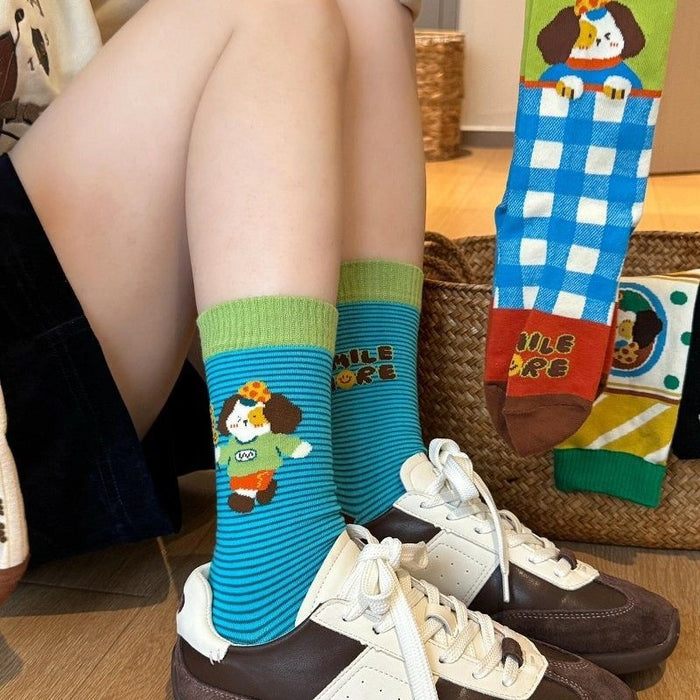 Wholesale Cute and quirky socks with children's midsole design, contrasting colors