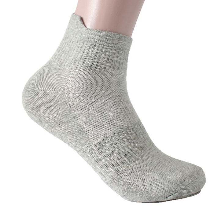 Wholesale Sports socks, mesh socks, ear lifting middle tube socks, sweat absorbing cotton socks