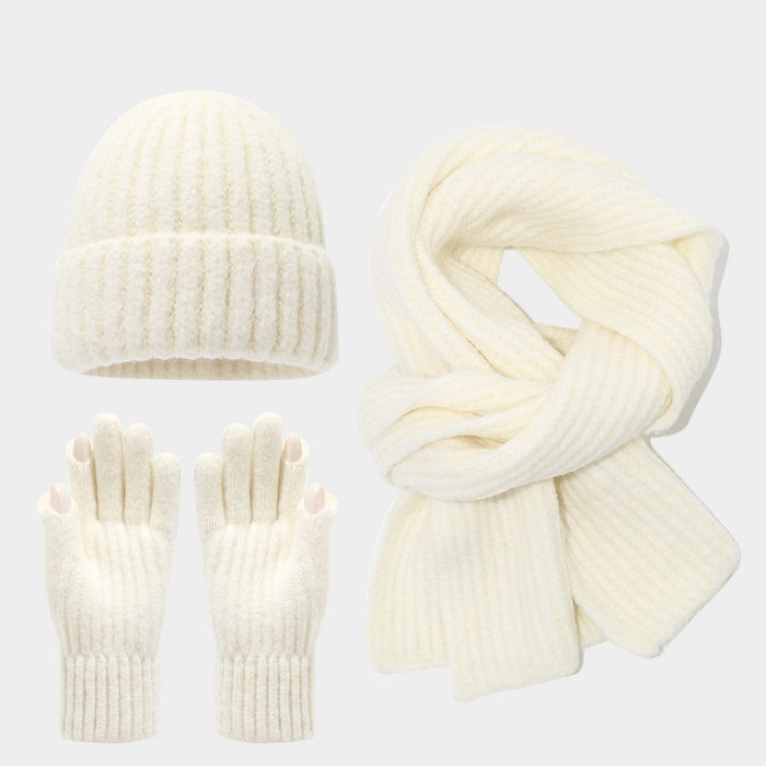 Wholesale Artistic finger-split touchscreen winter warm Hat Set