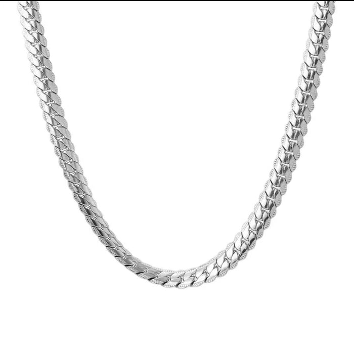 Wholesale Titanium steel Cuban chain necklace versatile, light luxury, niche sweater chain