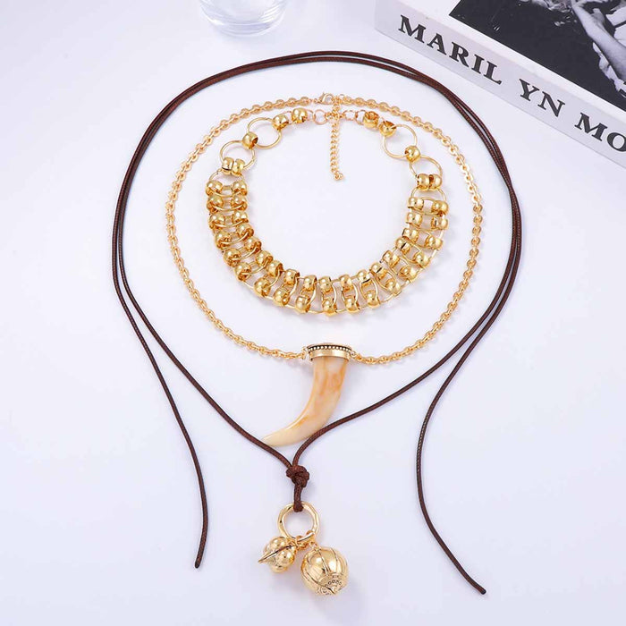 Wholesale Multi-layer Stacked Animal Pendant Necklace Alloy Geometric Pendant for Women