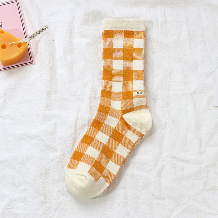 Wholesale British plaid socks, mid length socks, cotton socks, blue plaid sports socks, fashionable socks