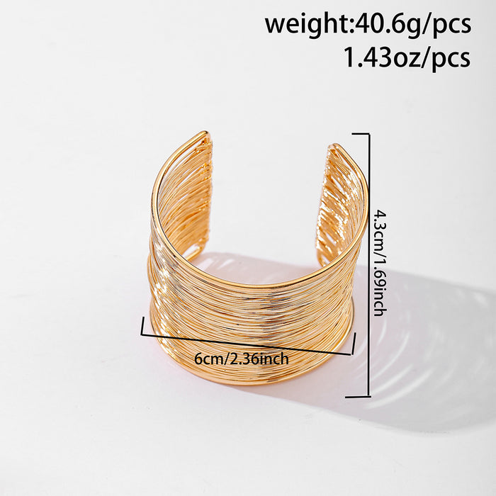 Wholesale Jewelry die-casting alloy bracelet with exaggerated gold opening bracelet