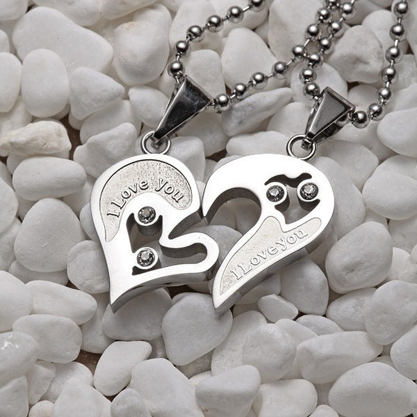 Wholesale A pair of heart-shaped diamond-encrusted heart pendant couple necklaces