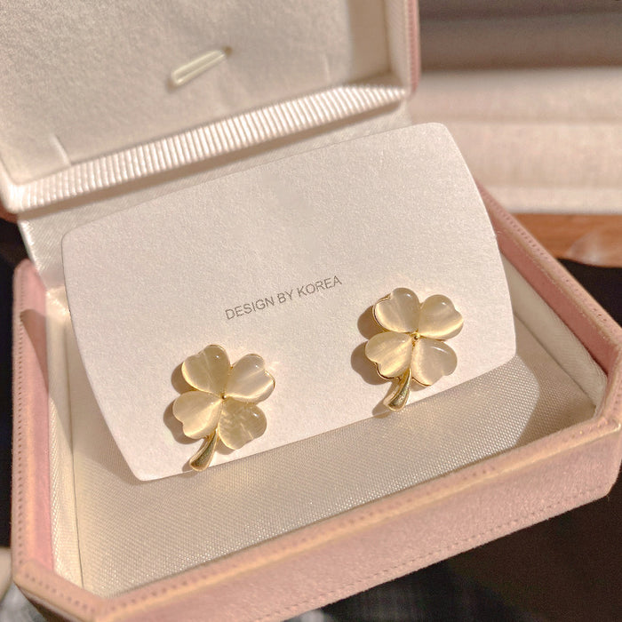 Wholesale Cat's Eye Four Leaf Clover Alloy Earrings JDC-ES-Chengx012