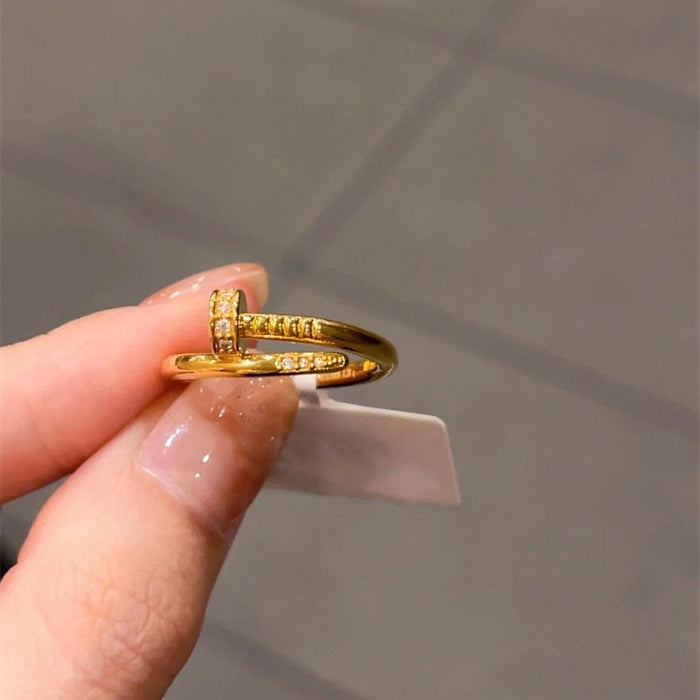 Wholesale High end diamond inlaid ring, personalized and versatile ring, light luxury and niche design sense