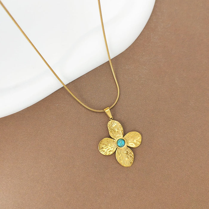 Wholesale Small and exquisite high-end stainless steel necklace, light luxury, exquisite design, gold necklace wholesale