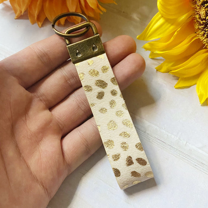 Wholesale Retro Bohemian Leather Horse Hair Keychain