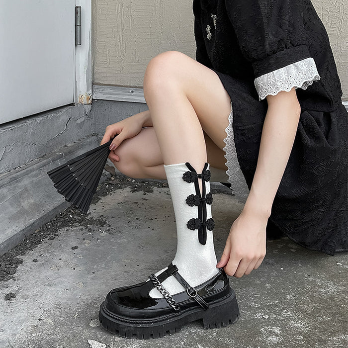 Wholesale Retro mid length socks with buckle and contrasting colors