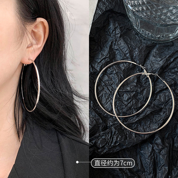 Wholesale Pure silver earrings with large circles, plain circles, and high-end feel. Round circle earrings