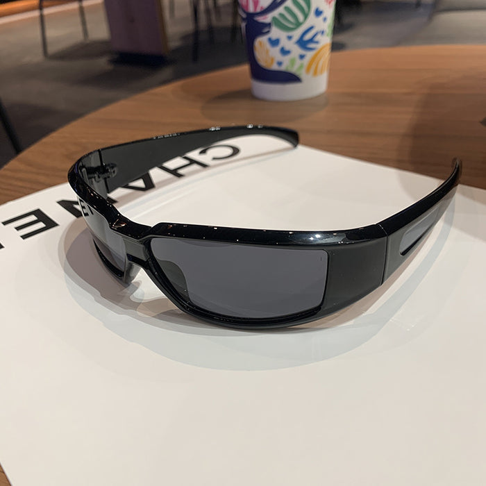 Wholesale Future oriented bright silver sunglasses with UV protection surround glasses