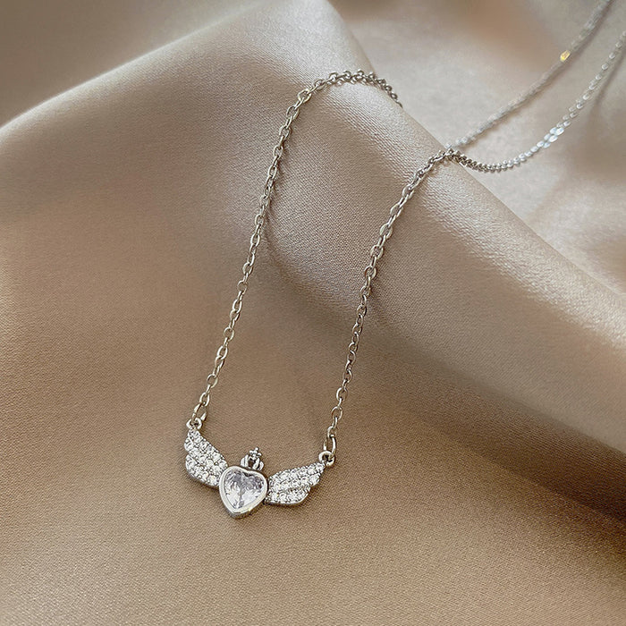 Wholesale   Simple Angel Wings Titanium Steel Necklace  Temperament Love Pendant Clavicle Chain