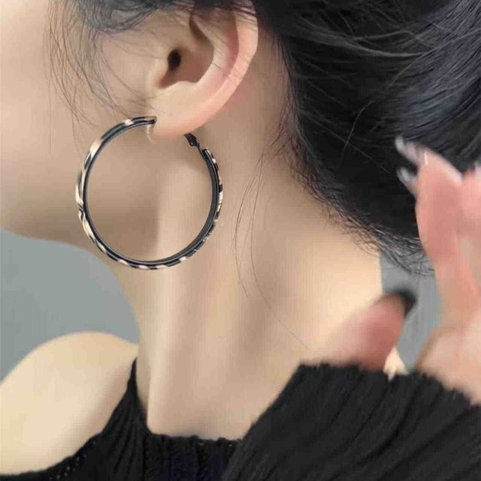 Wholesale Original design, personality, big circle earrings, new style, light luxury, simple, exaggerated, atmospheric earrings, earrings