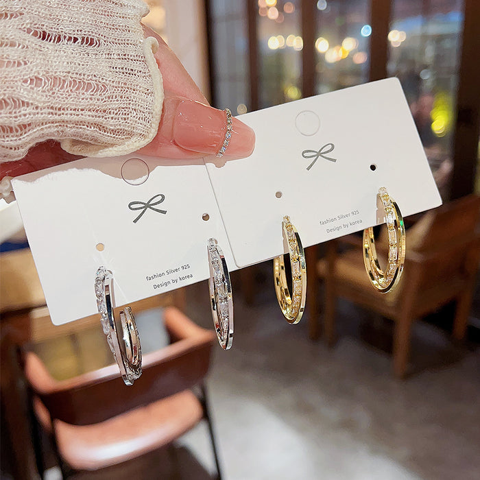 Wholesale Fashionable exaggerated circle earrings with a high-end feel, zircon earrings with a new temperament, silver needle earrings