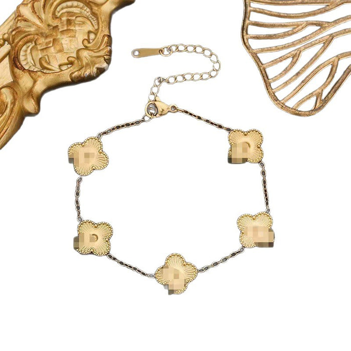 Wholesale Stainless Steel Clover Bracelet Simple Versatile Collarbone Chain