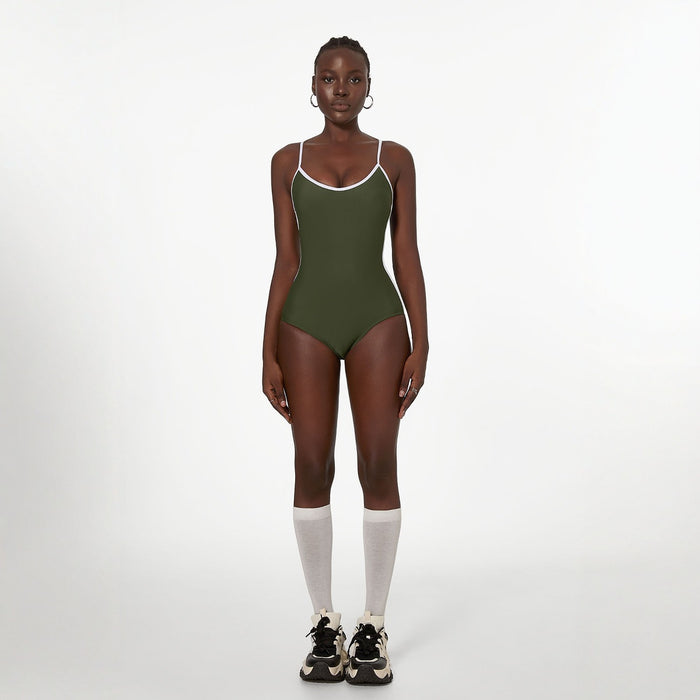 Wholesale New swimsuit sexy belly covering simple solid color nylon one-piece swimsuit