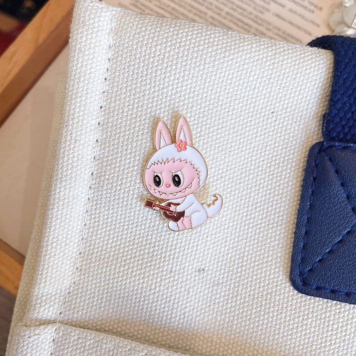 Wholesale Cartoon brooch cute rabbit metal badge student bag clothes creative accessories