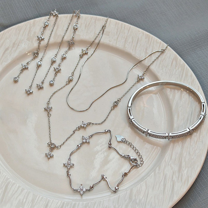 Wholesale Zircon Four-Leaf Flower Necklace Earrings Bracelet Ring Set