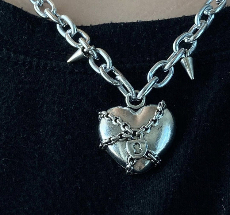 Wholesale Necklaces Alloy Stitching Vintage Hearts JDC-NE-Yux005