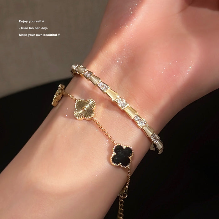 Wholesale Sparkling Diamond Black Gold Clover Bracelet