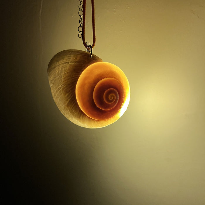 Wholesale Hot Selling Natural Conch Shell Wax Rope Luminous Stainless Steel Necklace Bohemian Style