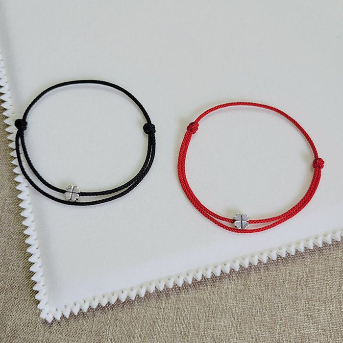 Wholesale Red rope bracelet with four leaf clover simple weaving and thin hand rope, a pair of red rope commemorative gifts