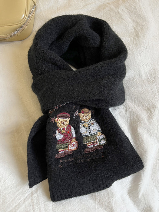 Wholesale Embroidered Academy Style Bear Knitted