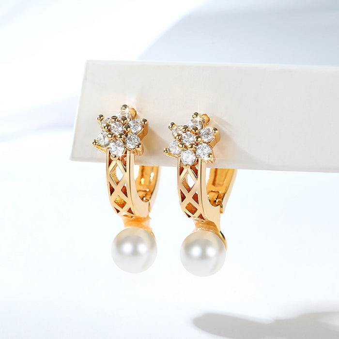 Wholesale Copper gold-plated retro light luxury simple pearl earrings, small and fashionable design, inlaid with zircon ear buckles, wholesale of ear accessories