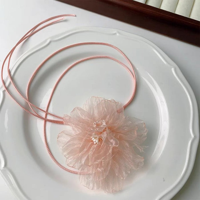 Wholesale Retro necklace for women, light luxury, fashionable and high-end, collarbone chain