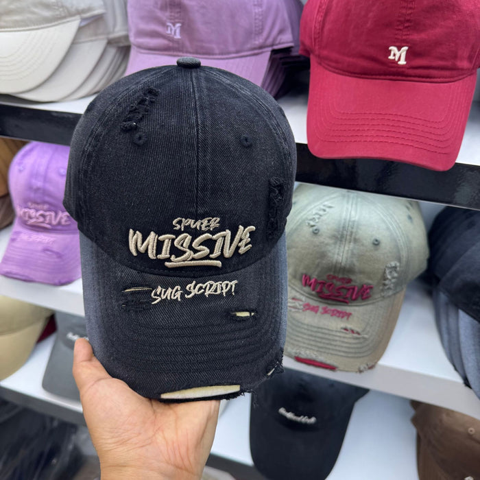 Wholesale New letter embroidered perforated baseball cap, fashionable and versatile for travel