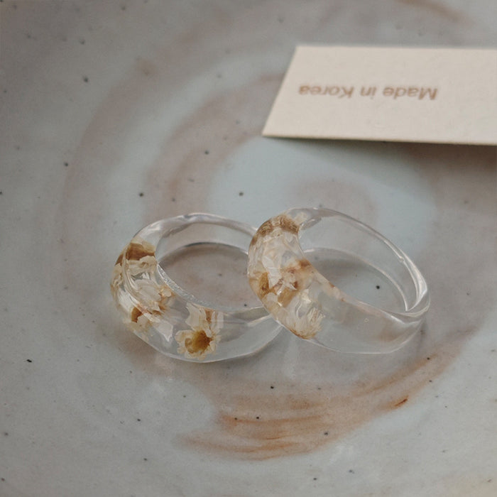 Wholesale Transparent daisy resin ring, niche design, simple temperament, versatile flower index finger ring ring