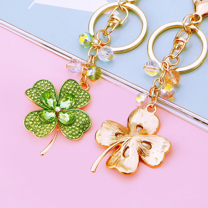 Wholesale Diamond inlaid Lucky Clover Car Keychain Metal Pendant Keychain Ring Creative