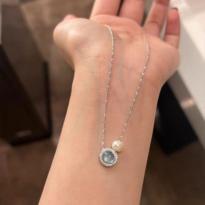 Wholesale Pearl necklace new year, niche, simple, exquisite, versatile collarbone chain