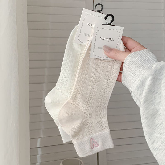 Wholesale New mesh breathable heart-shaped embroidered simple socks versatile short tube women's socks