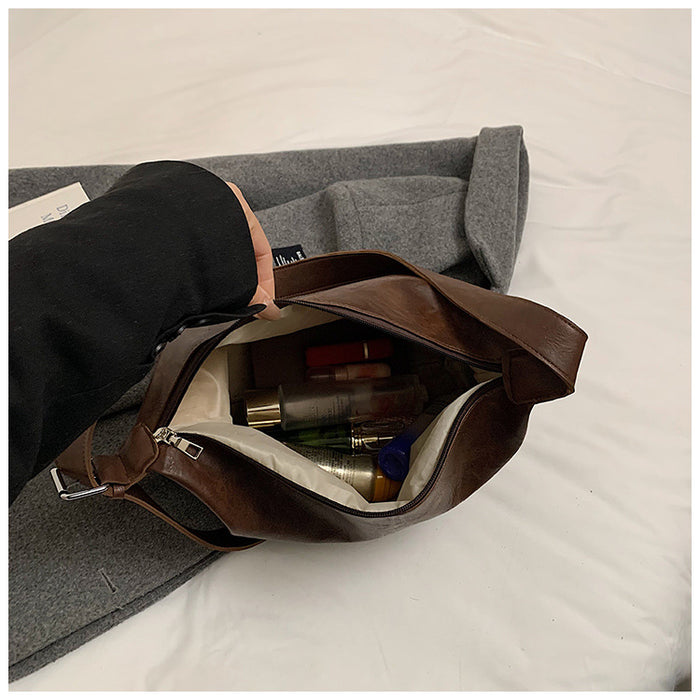 Wholesale Retro commuting single shoulder large capacity crossbody bag, fashionable and versatile tote bag