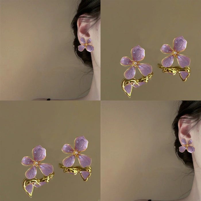 Wholesale A niche retro oil dripping purple four leaf flower earring design with a unique, simple, versatile temperament and fashionable style